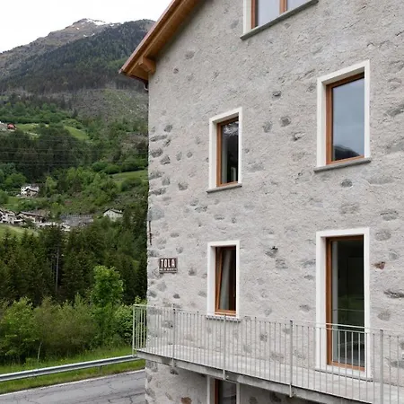 Apartament Tola - Giallo *
