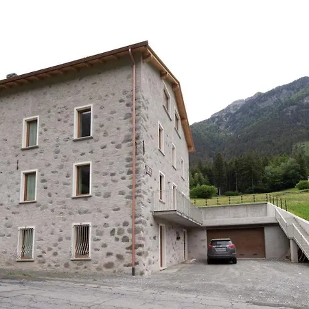 Tola - Giallo Apartament