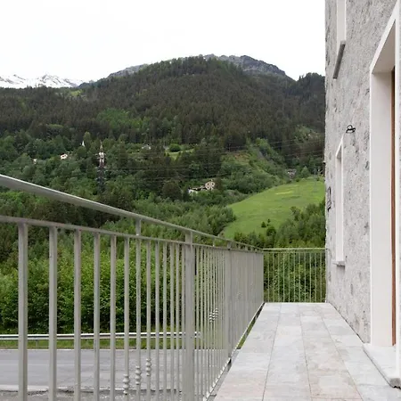 Apartament Tola - Giallo