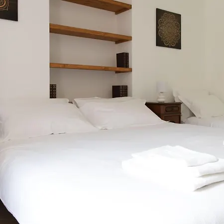 Apartament Tola - Giallo *