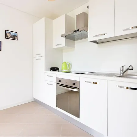 Apartament Tola - Giallo *
