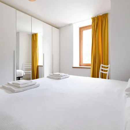 Tola - Giallo Apartament *